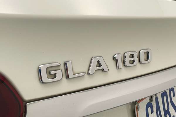 2017 Mercedes-Benz GLA-Class GLA180 X156