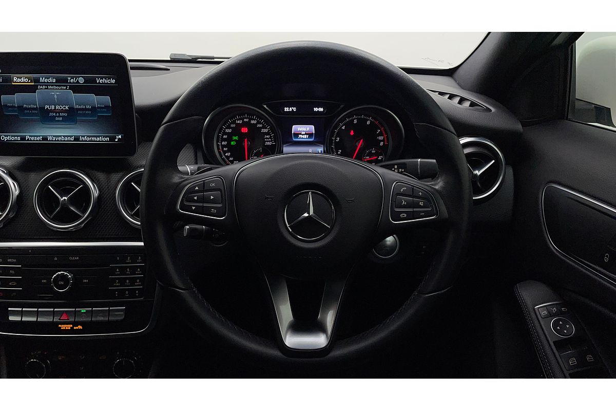 2017 Mercedes-Benz GLA-Class GLA180 X156