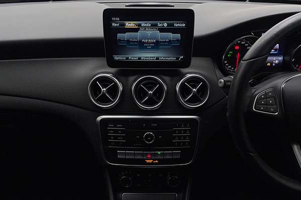 2017 Mercedes-Benz GLA-Class GLA180 X156