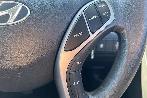 2012 Hyundai Elantra Active MD2