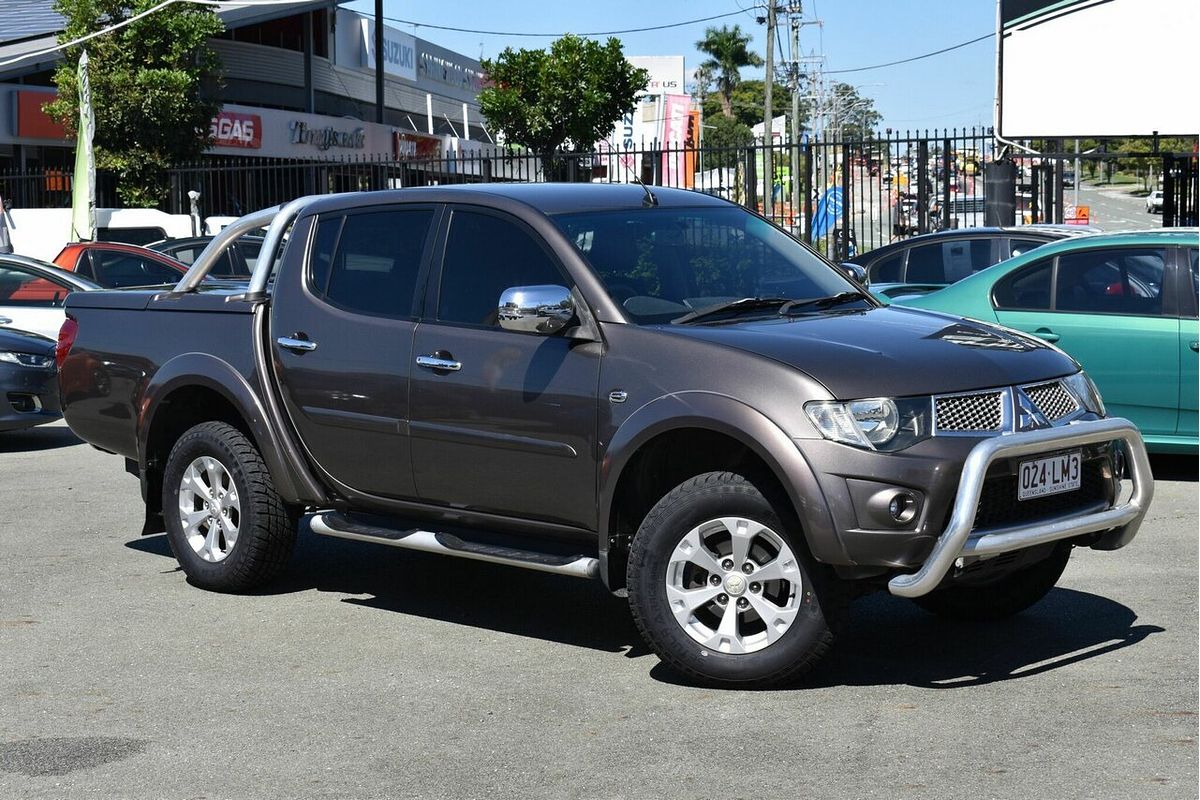 2013 Mitsubishi Triton GLX-R MN 4X4