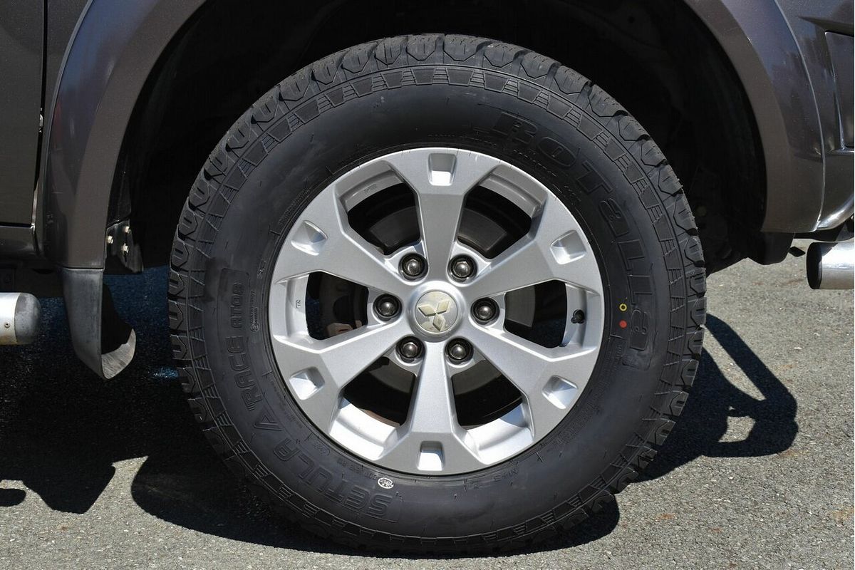 2013 Mitsubishi Triton GLX-R MN 4X4