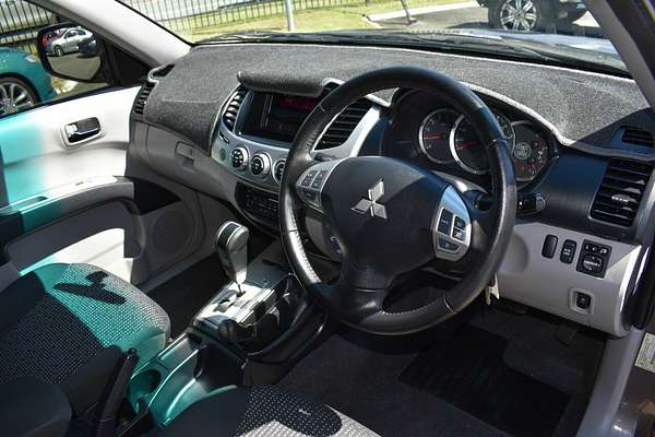 2013 Mitsubishi Triton GLX-R MN 4X4