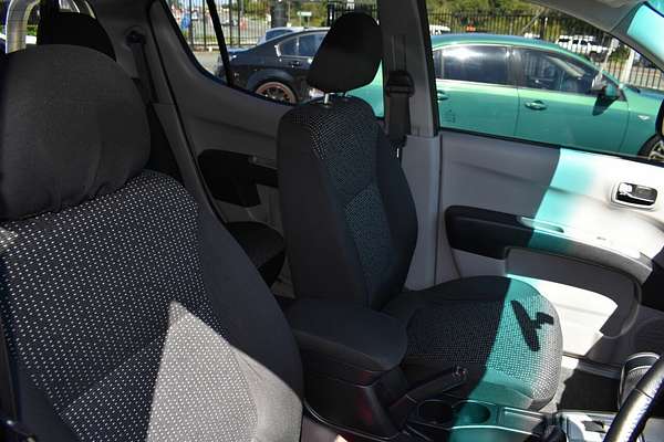 2013 Mitsubishi Triton GLX-R MN 4X4