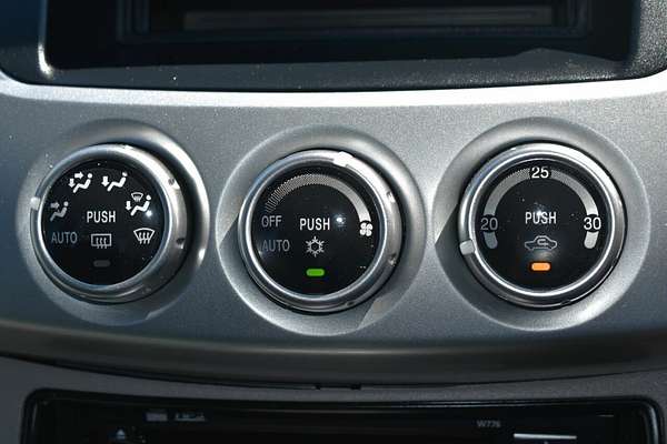 2013 Mitsubishi Triton GLX-R MN 4X4