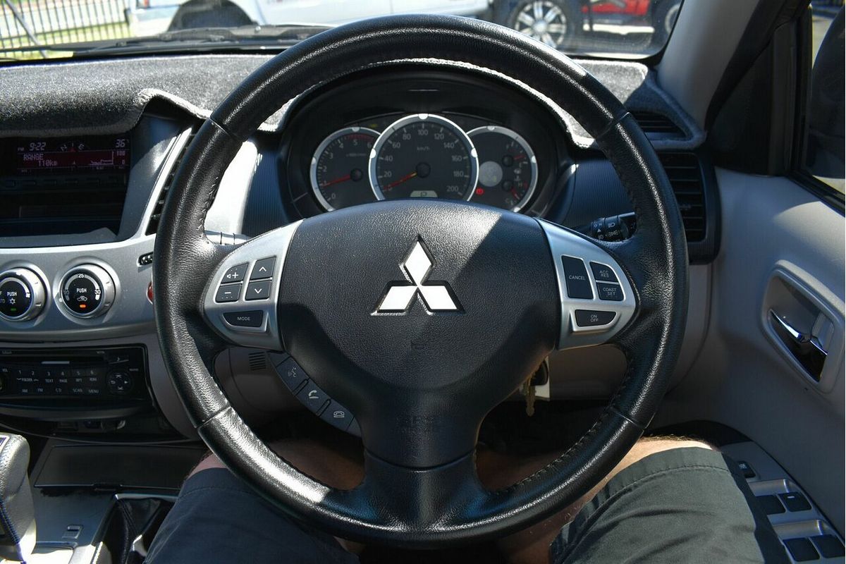 2013 Mitsubishi Triton GLX-R MN 4X4