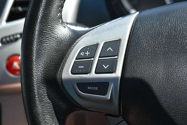 2013 Mitsubishi Triton GLX-R MN 4X4