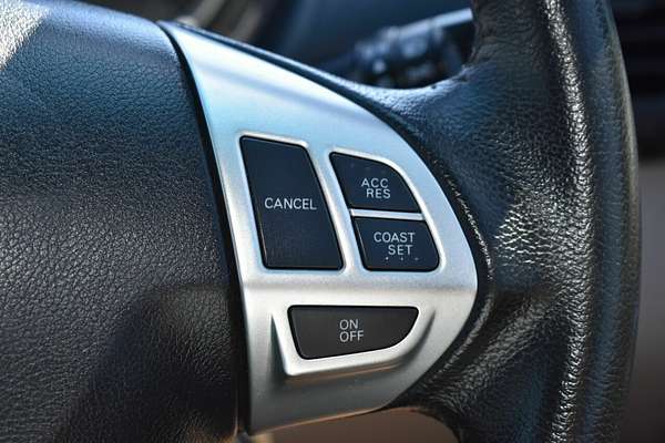 2013 Mitsubishi Triton GLX-R MN 4X4