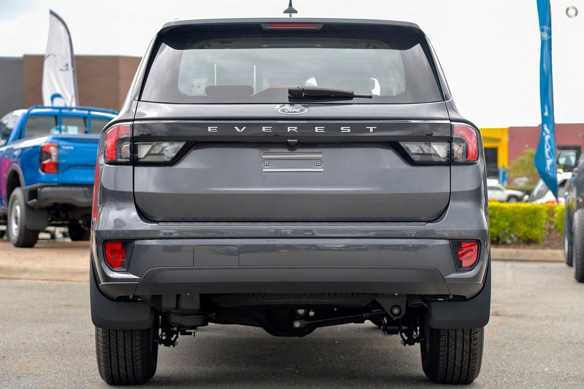 2025 Ford Everest Ambiente