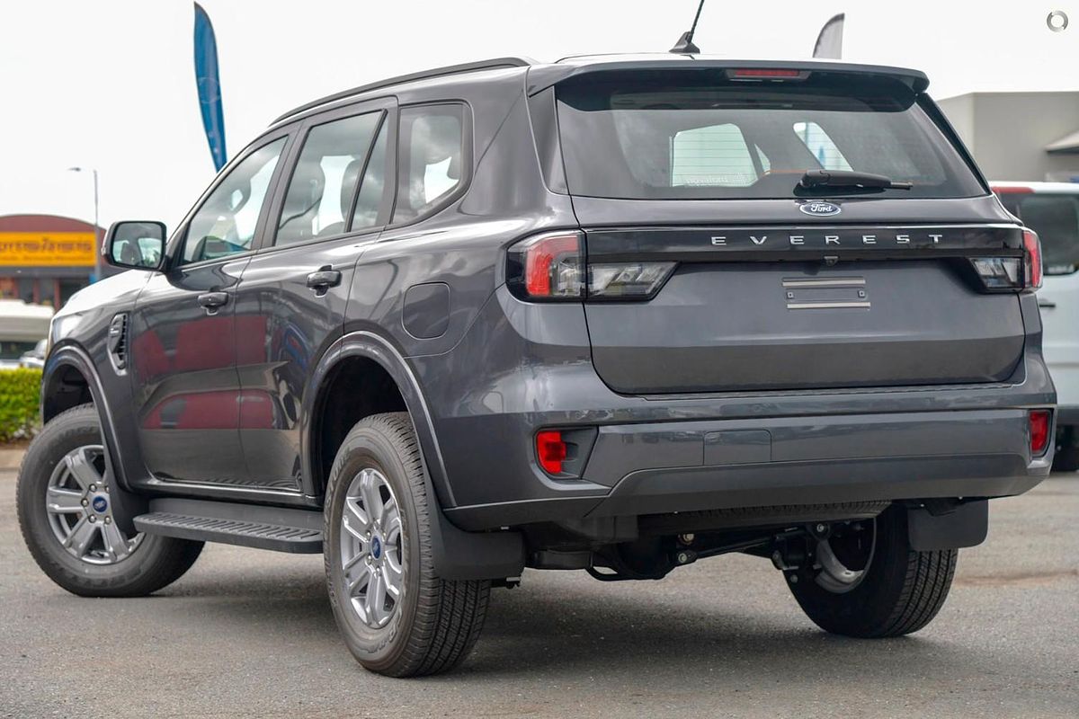 2025 Ford Everest Ambiente