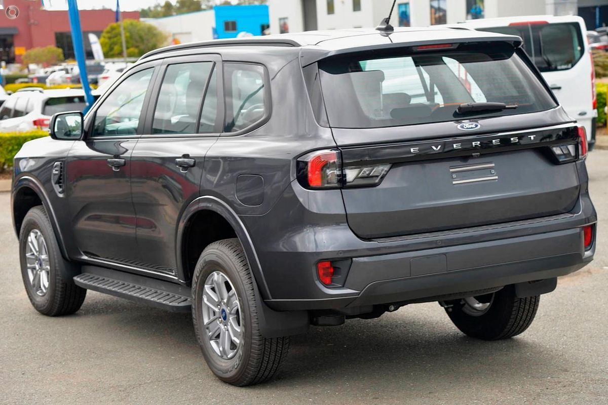 2025 Ford Everest Ambiente
