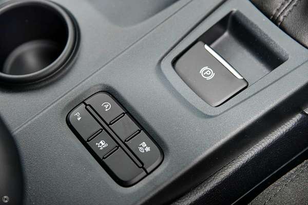 2025 Ford Everest Ambiente
