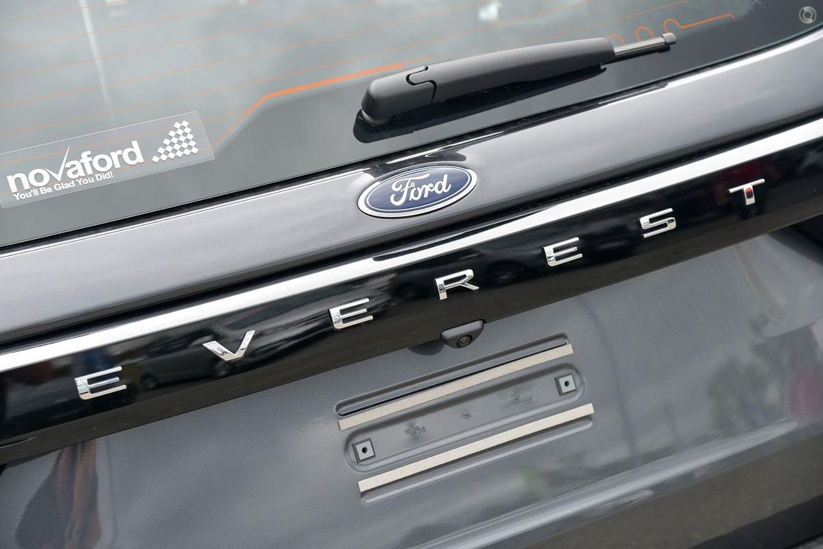 2025 Ford Everest Ambiente
