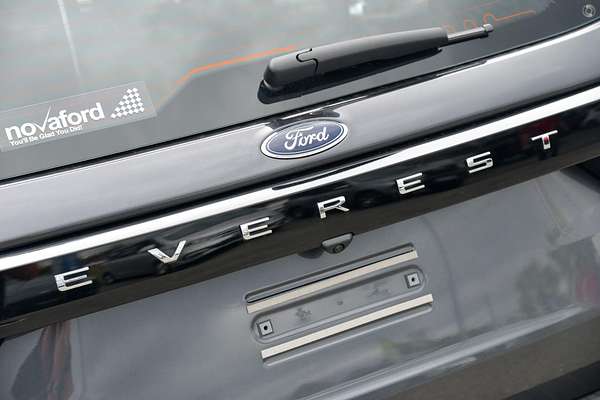 2025 Ford Everest Ambiente