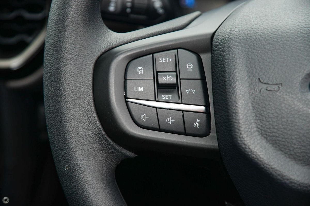 2025 Ford Everest Ambiente