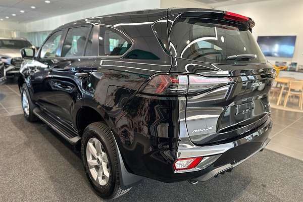 2025 Isuzu MU-X LS-M