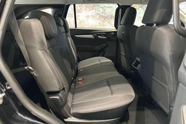 2025 Isuzu MU-X LS-M