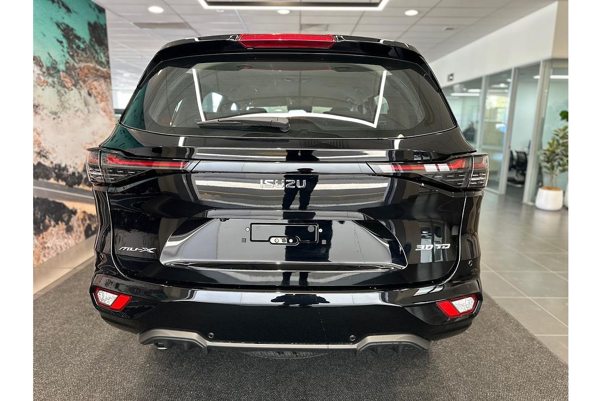 2025 Isuzu MU-X LS-M