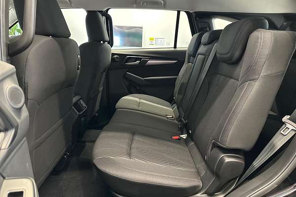 2025 Isuzu MU-X LS-M