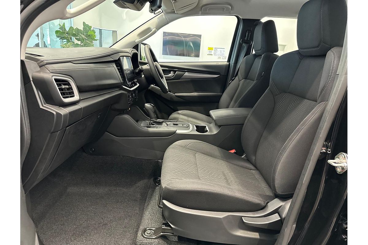 2025 Isuzu MU-X LS-M