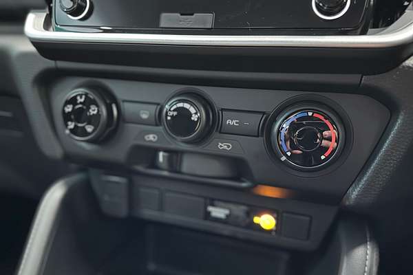 2025 Isuzu MU-X LS-M
