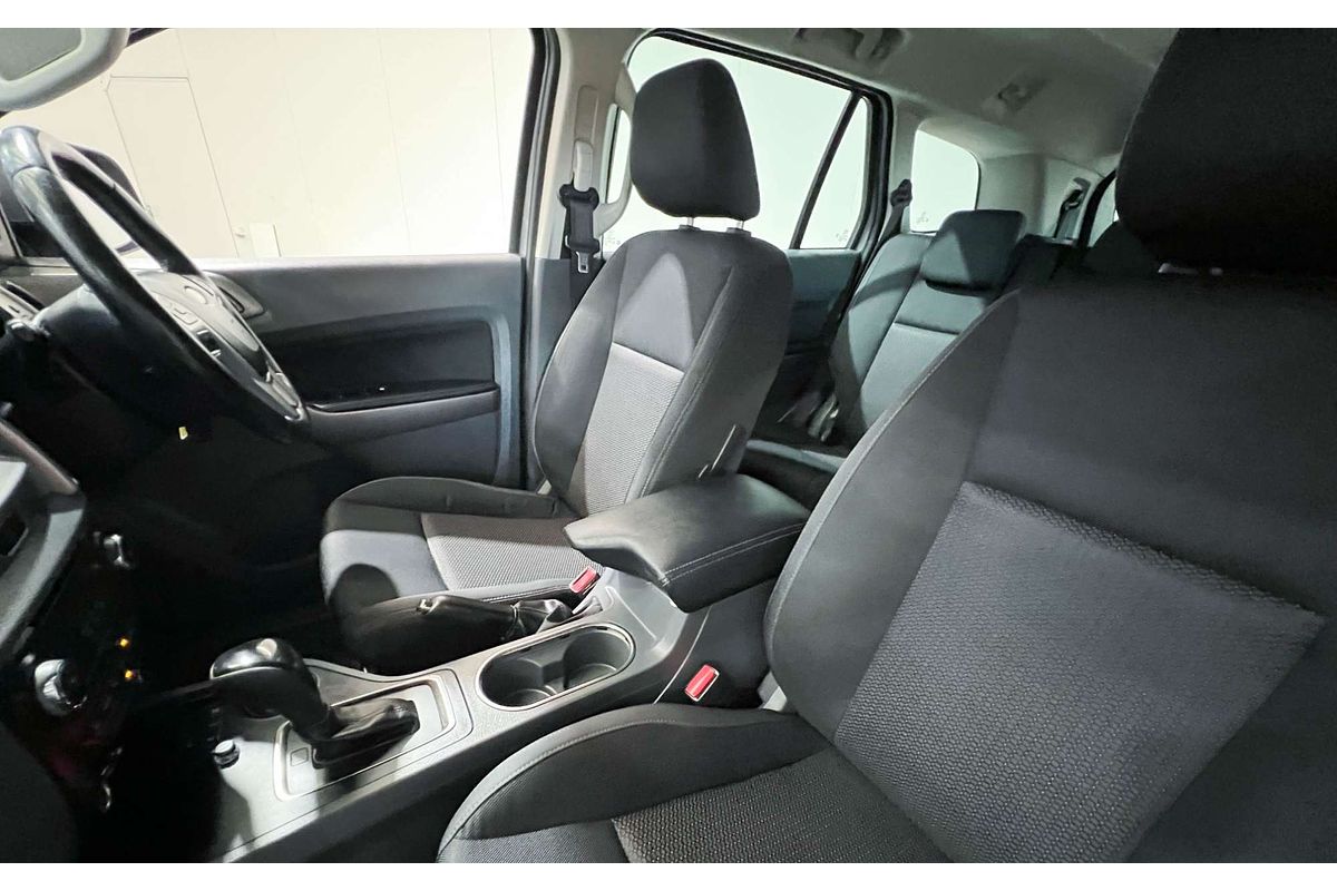 2016 Ford Everest Trend UA