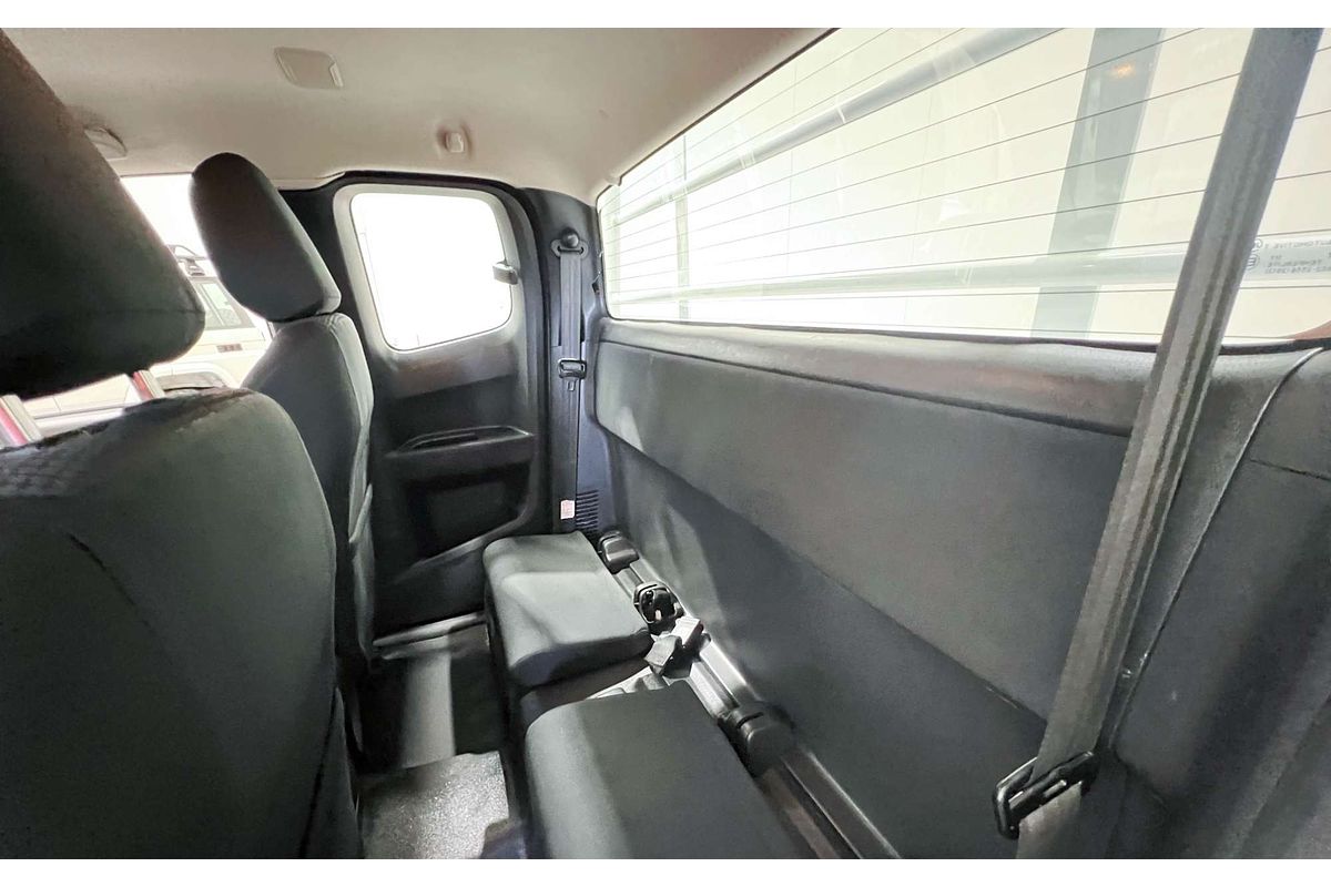 2019 Isuzu D-MAX SX High Ride Rear Wheel Drive