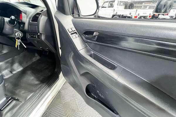 2019 Isuzu D-MAX SX High Ride Rear Wheel Drive