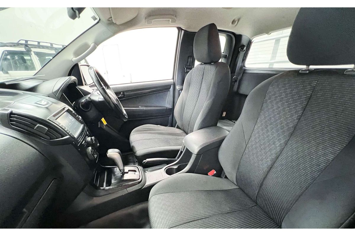 2019 Isuzu D-MAX SX High Ride Rear Wheel Drive