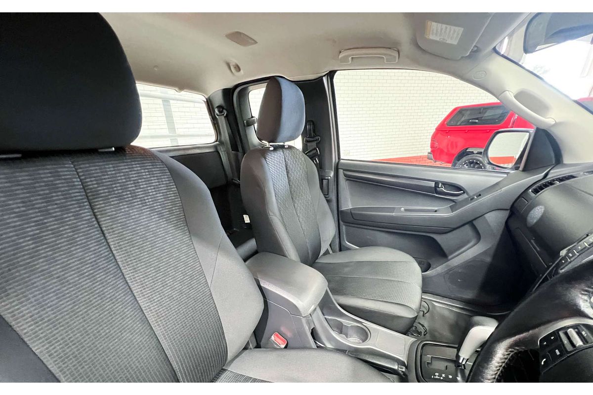 2019 Isuzu D-MAX SX High Ride Rear Wheel Drive