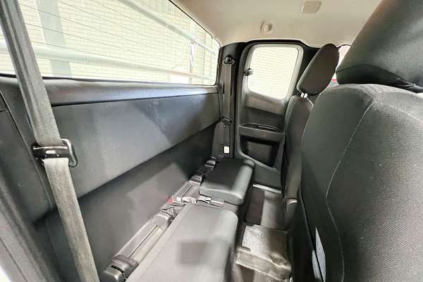 2019 Isuzu D-MAX SX High Ride Rear Wheel Drive