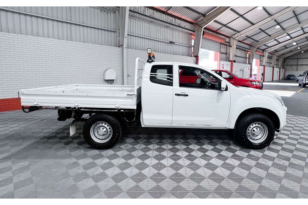 2019 Isuzu D-MAX SX High Ride Rear Wheel Drive