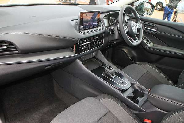 2024 Nissan QASHQAI ST J12