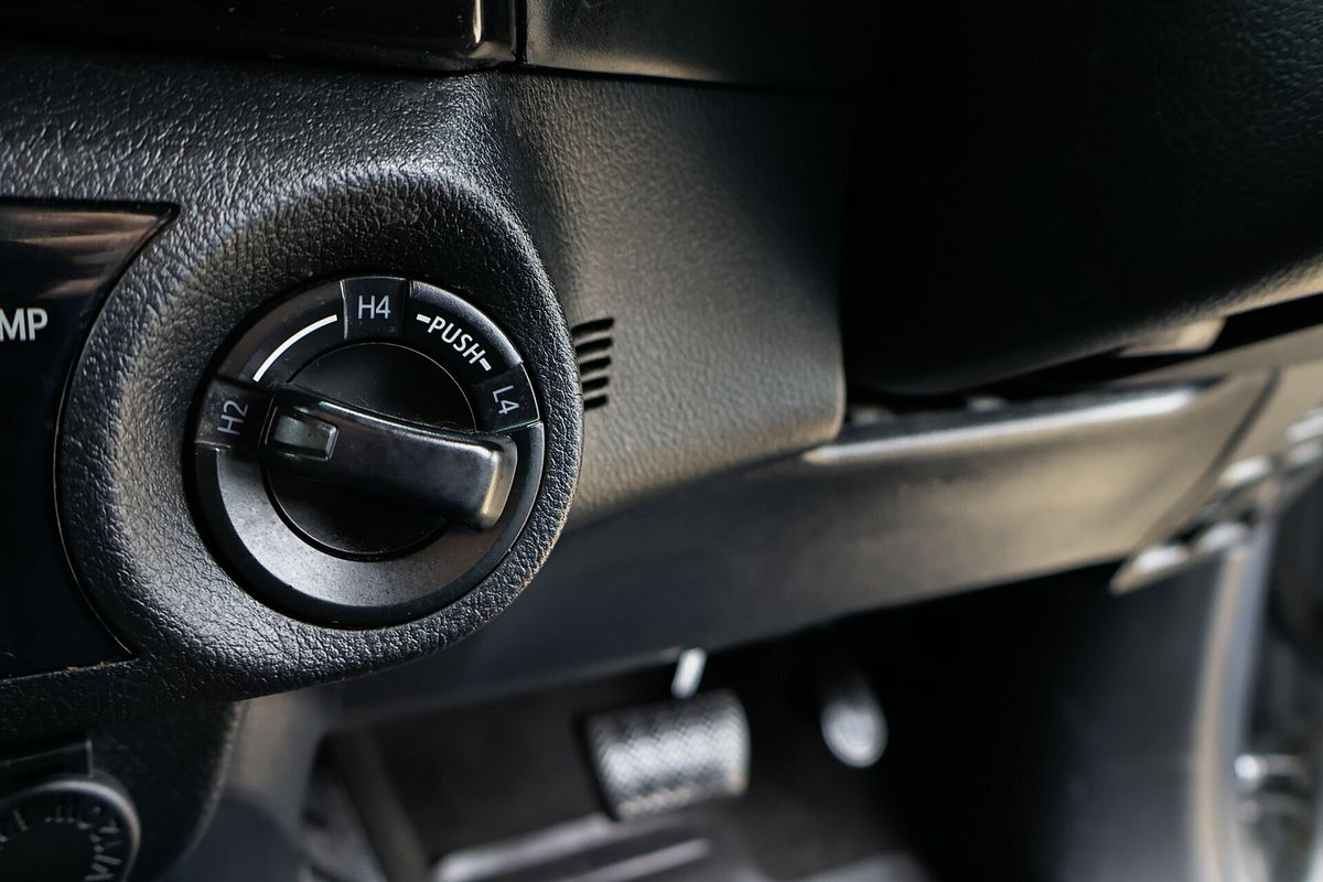 2016 Toyota Hilux SR5 GUN126R 4X4