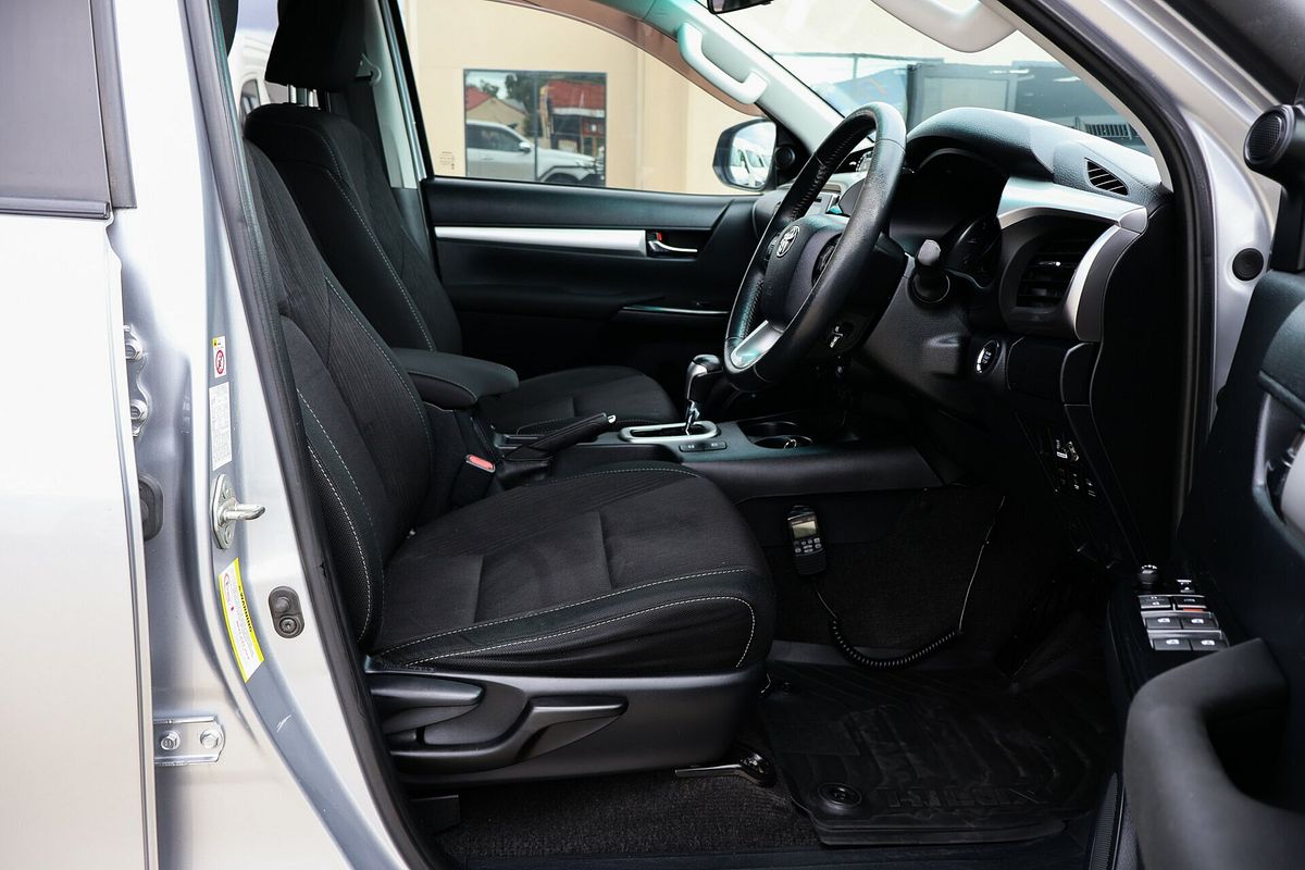 2016 Toyota Hilux SR5 GUN126R 4X4