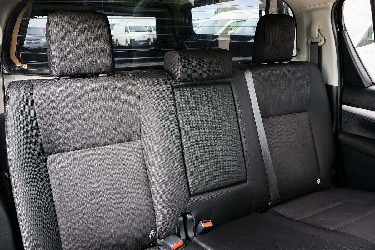 2016 Toyota Hilux SR5 GUN126R 4X4
