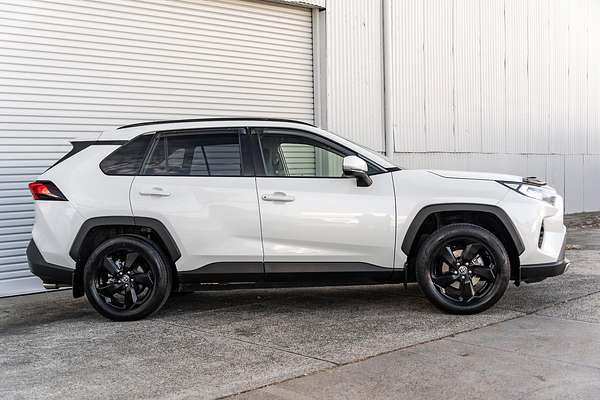 2020 Toyota RAV4 GXL MXAA52R