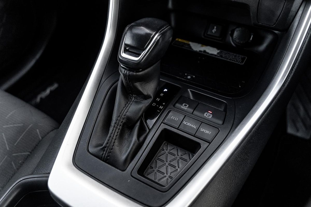 2020 Toyota RAV4 GXL MXAA52R