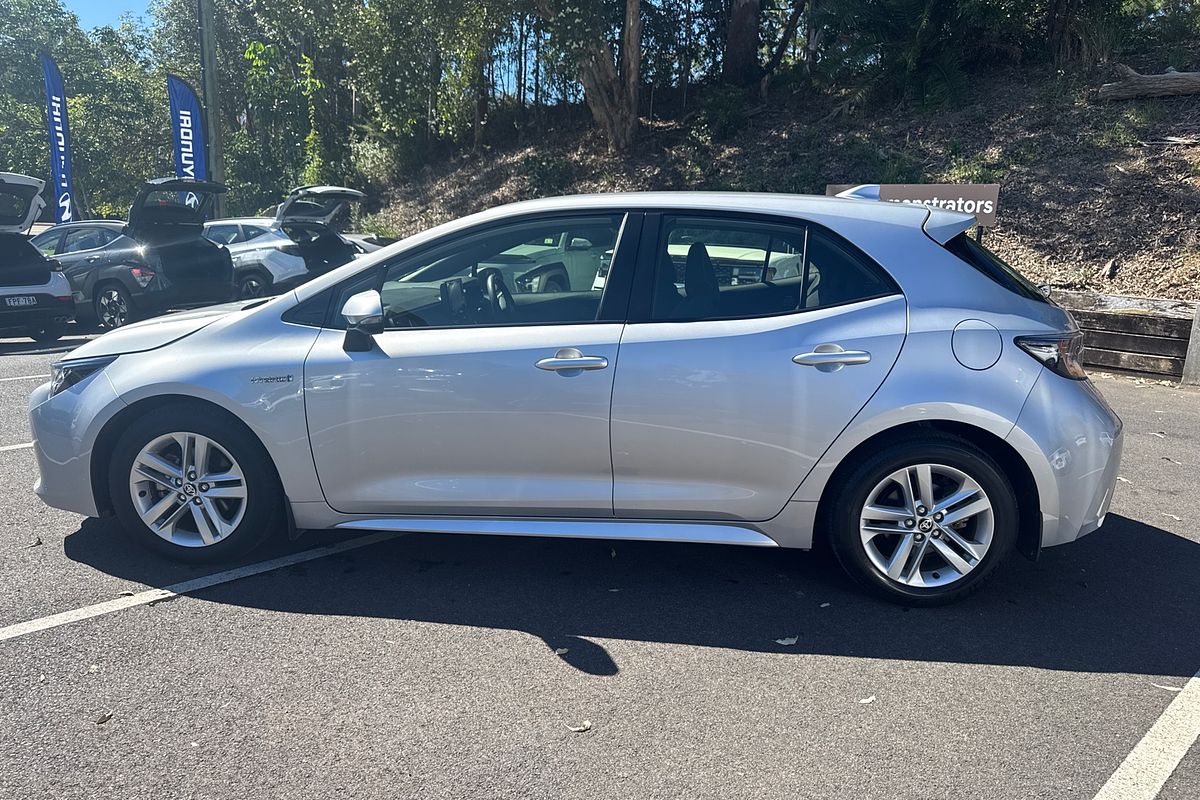 2022 Toyota Corolla Ascent Sport Hybrid ZWE211R