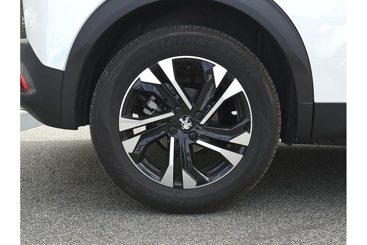 2023 Peugeot 2008 Allure P24