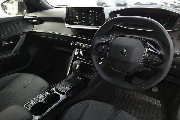 2023 Peugeot 2008 Allure P24