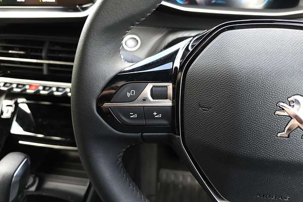 2023 Peugeot 2008 Allure P24
