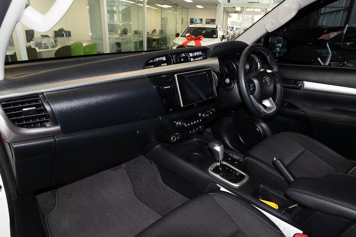 2018 Toyota Hilux SR5 GUN126R 4X4