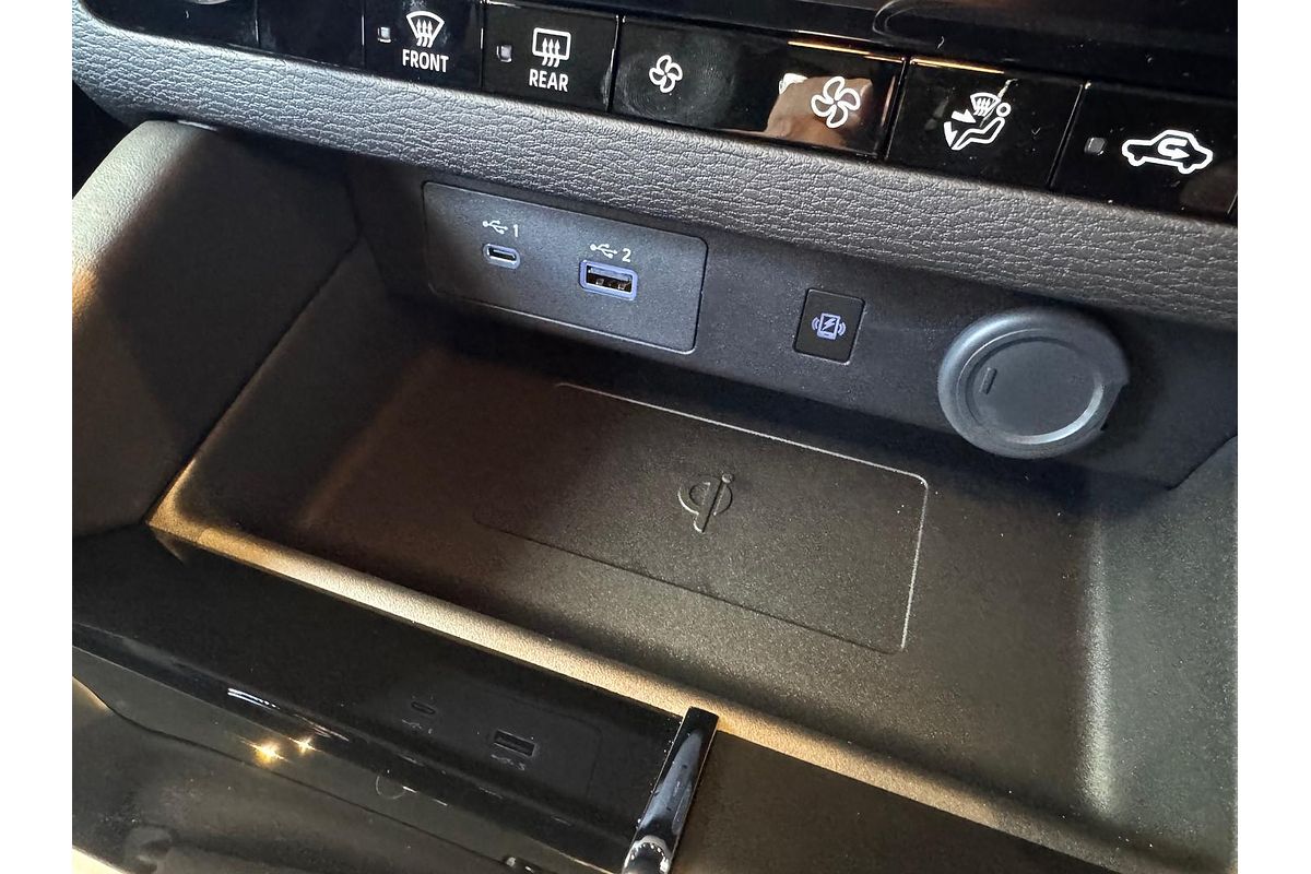 2025 Mitsubishi Outlander LS ZM