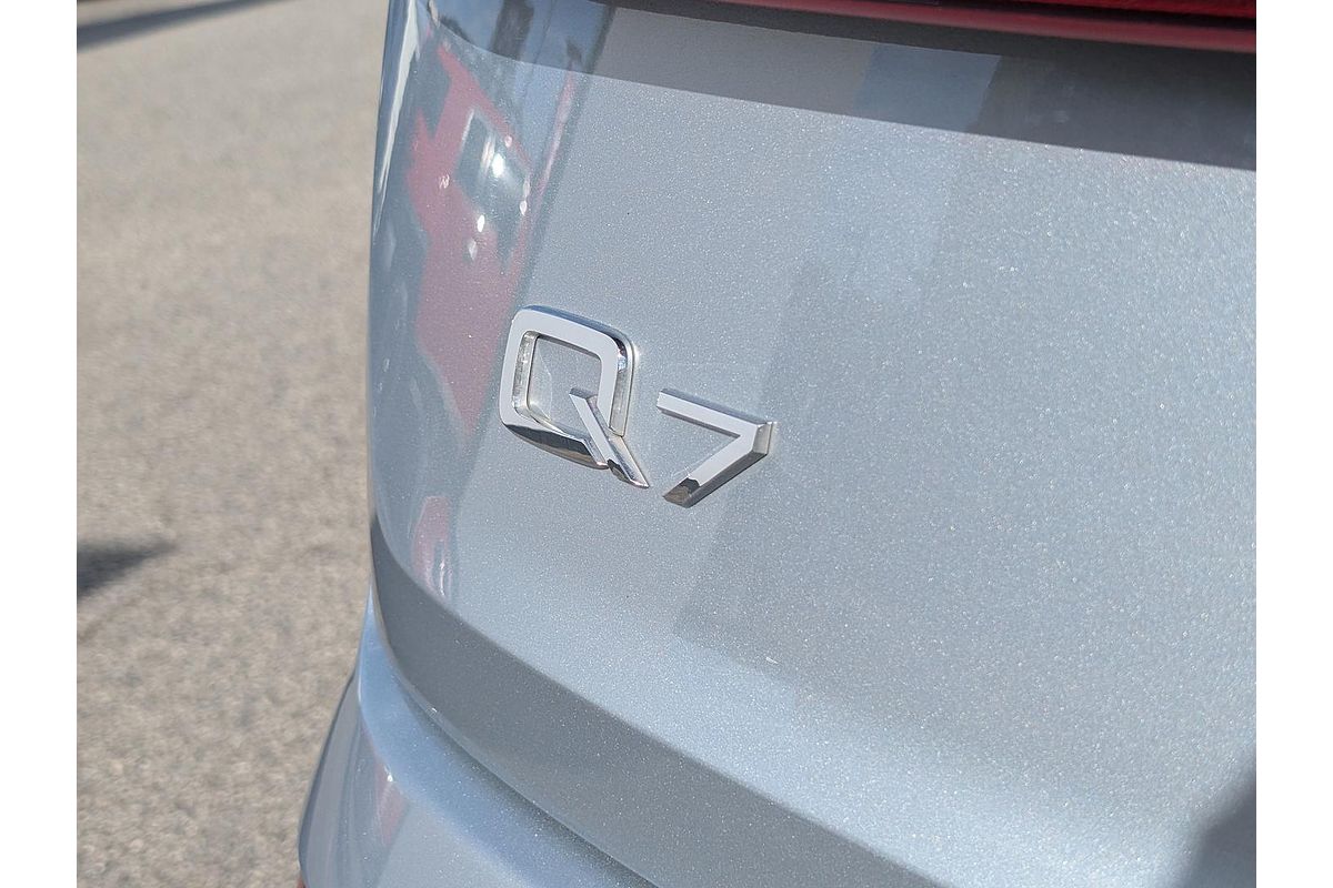 2023 Audi Q7 55 TFSI S line 4M
