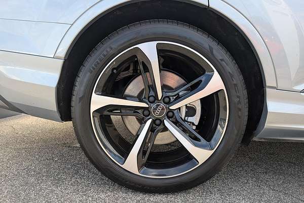 2023 Audi Q7 55 TFSI S line 4M