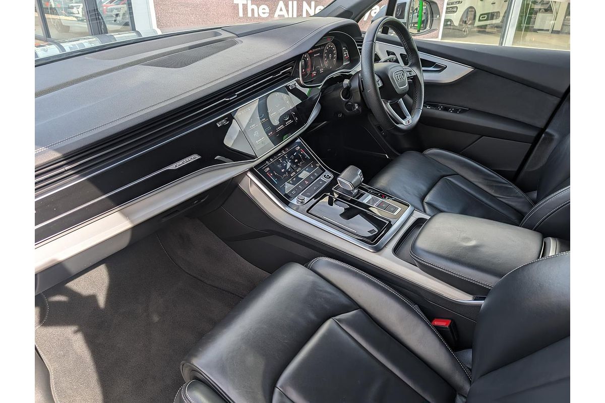 2023 Audi Q7 55 TFSI S line 4M