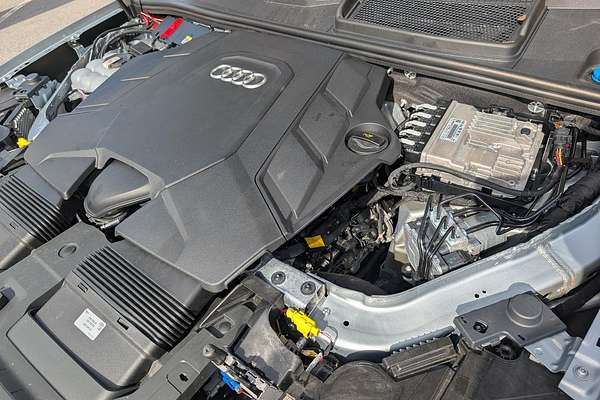 2023 Audi Q7 55 TFSI S line 4M