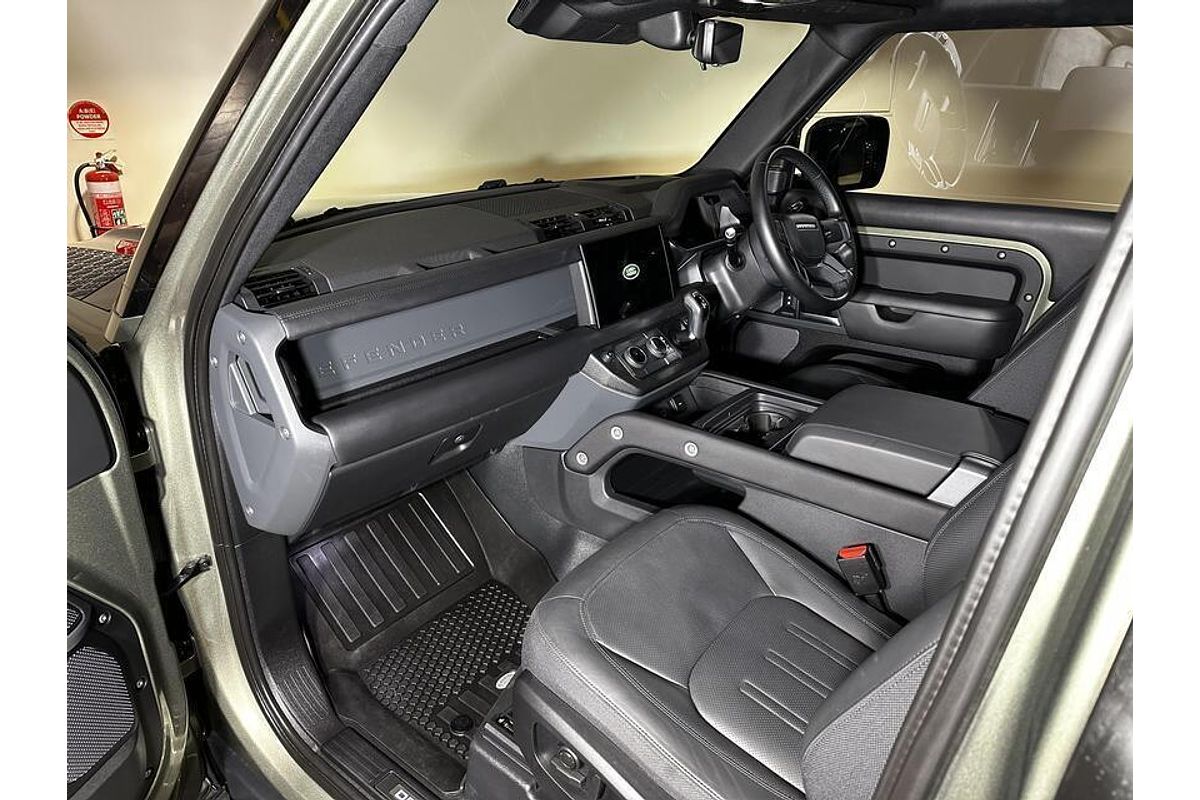 2021 Land Rover Defender 90 P400 X L663