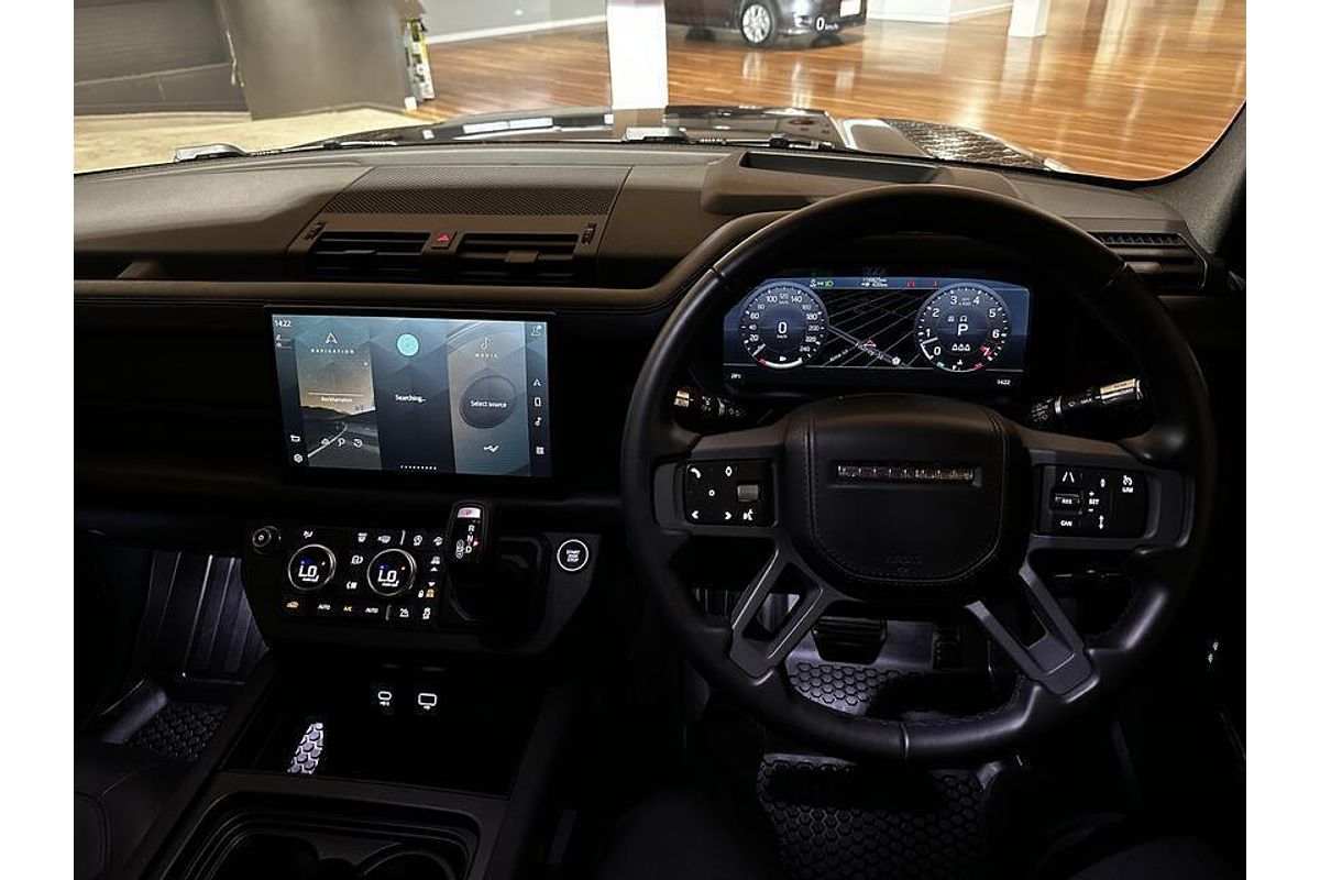 2021 Land Rover Defender 90 P400 X L663